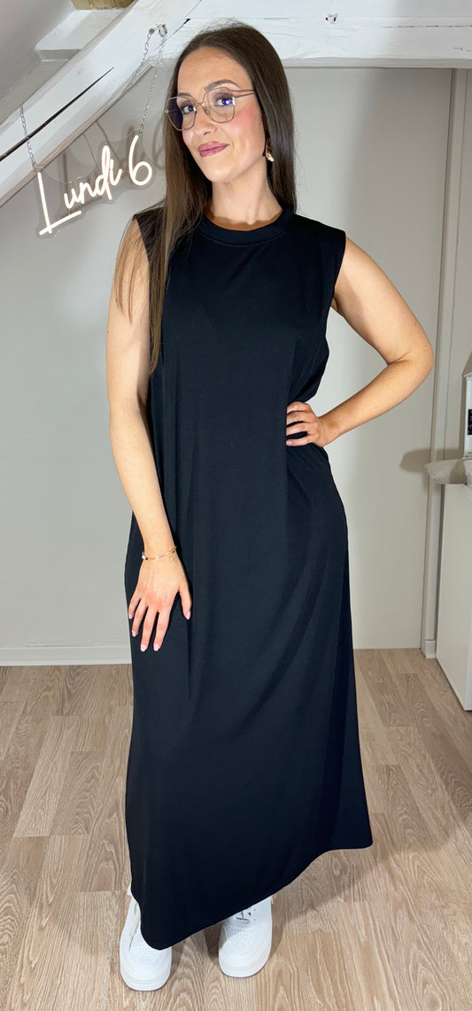 Robe longue sans manches noire