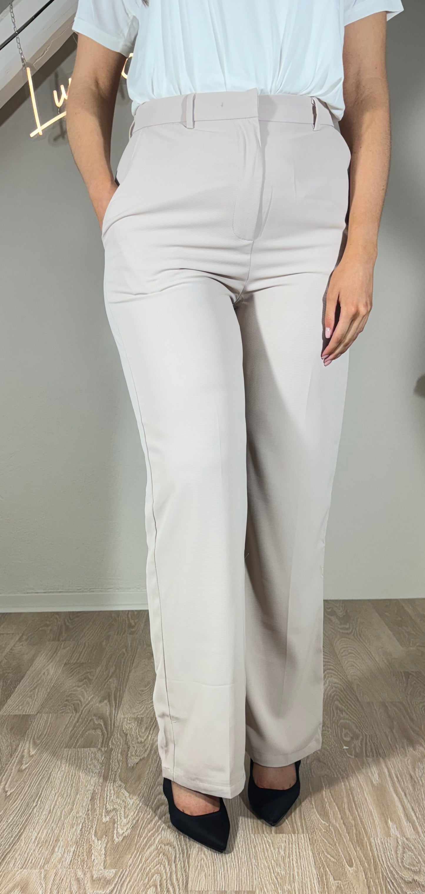 Pantalon droit beige ou noir