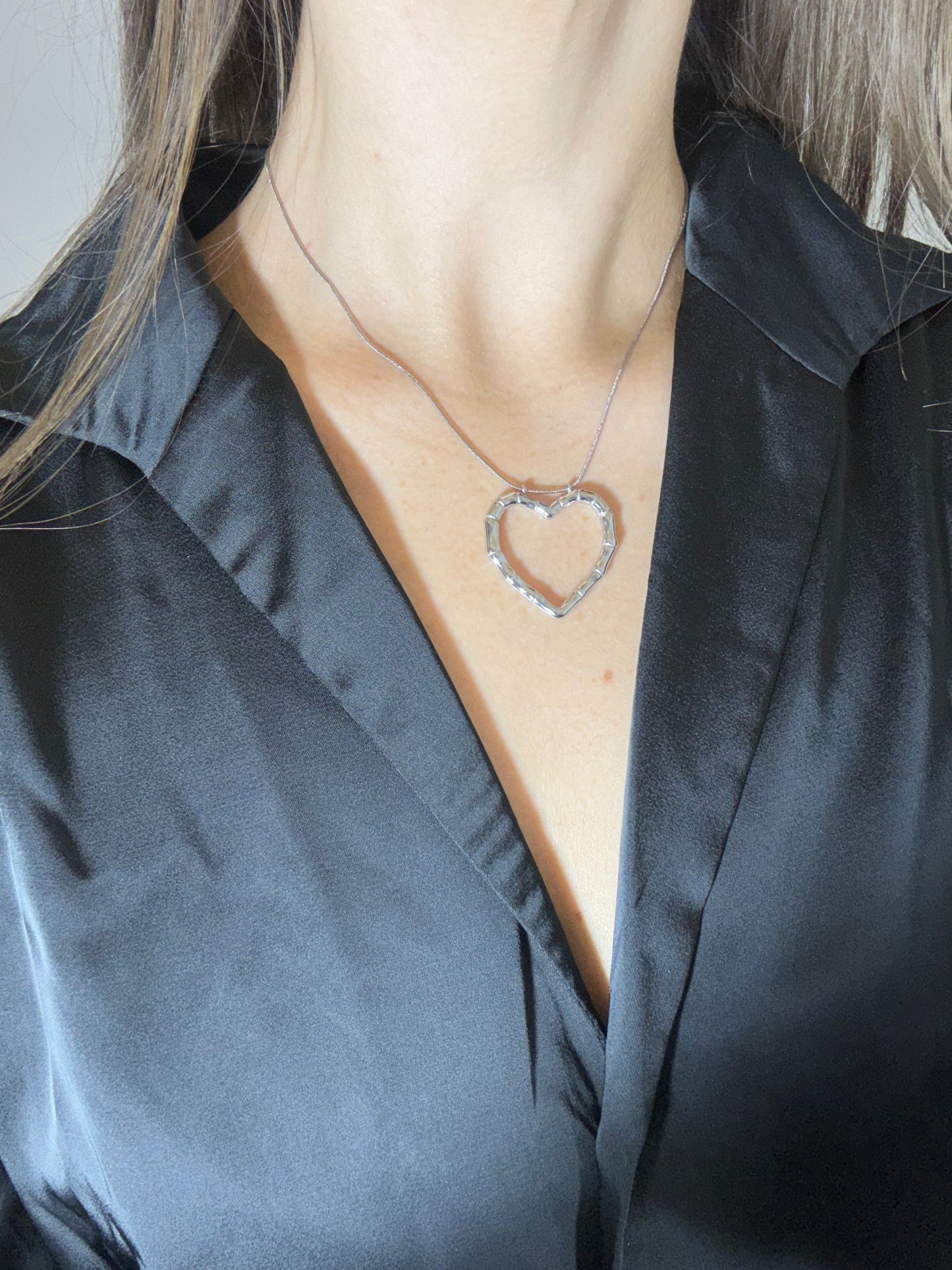 Collier coeur tige