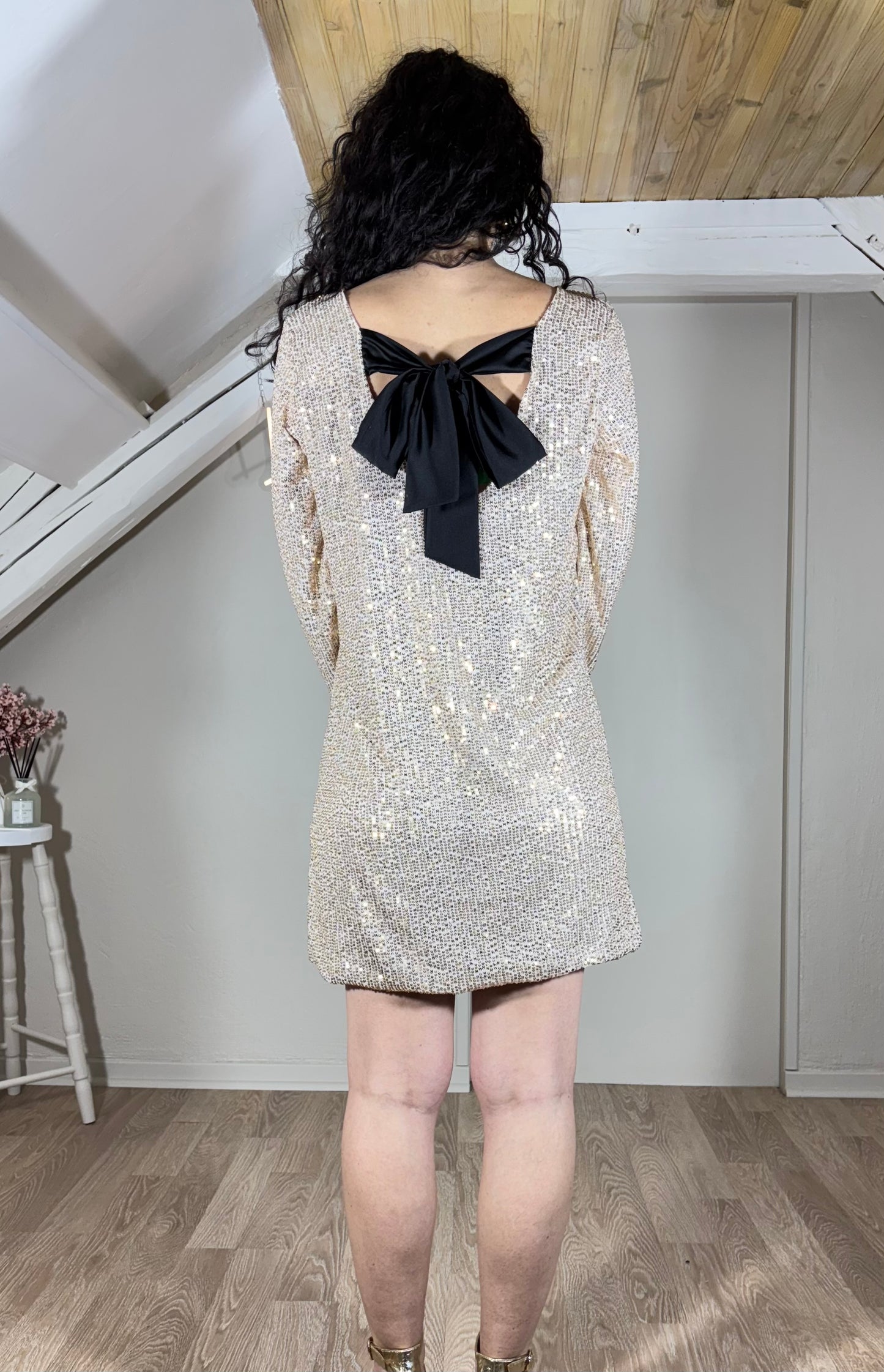 Robe sequins - or