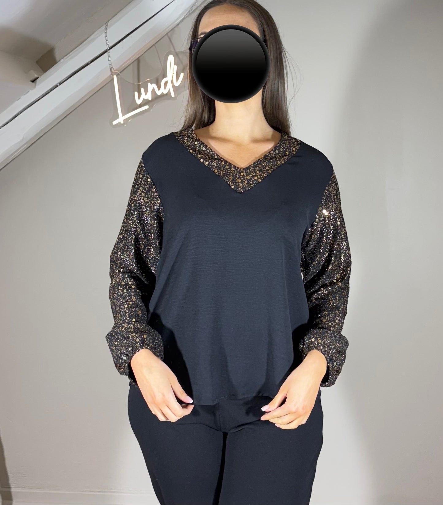 Blouse col et manches or